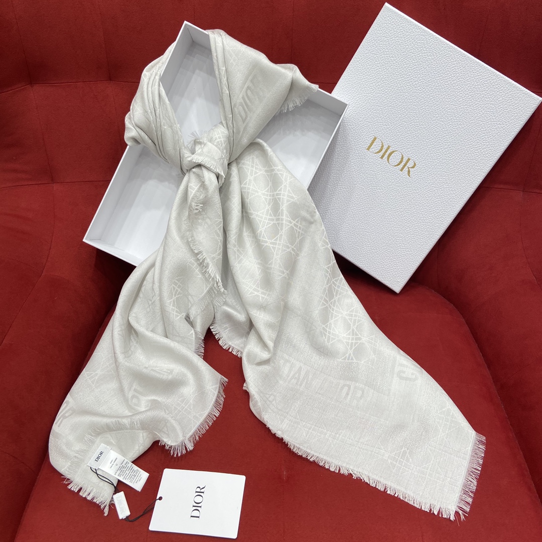 KHĂN Christian Dior Rattan gold wire shawl Scarf