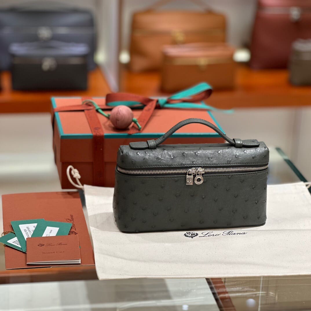 TÚI Loro Piana Women Extra Pocket L27 in Ostrich Leather Elephant da đà điểu(Gía Liên Hệ)