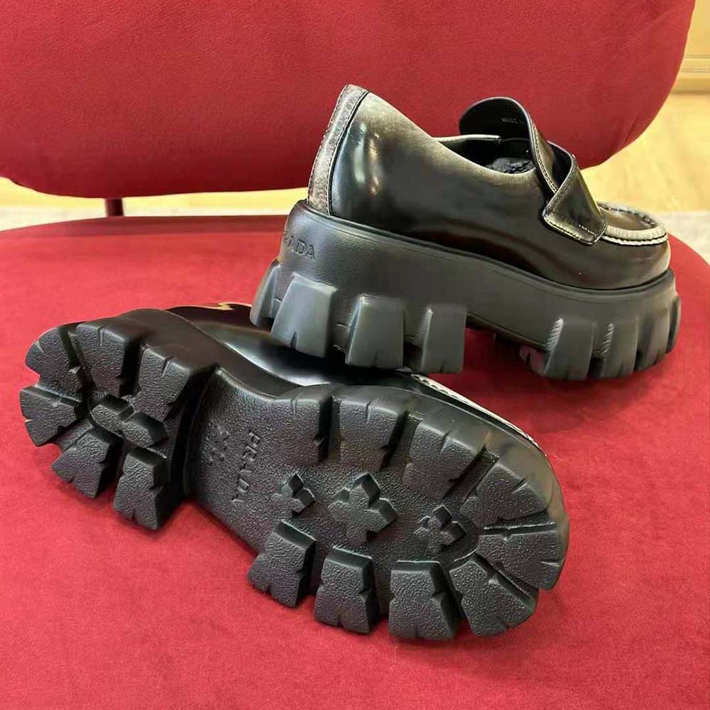 GIÀY PRADA Monolith Nuanced Brushed Leather Loafers