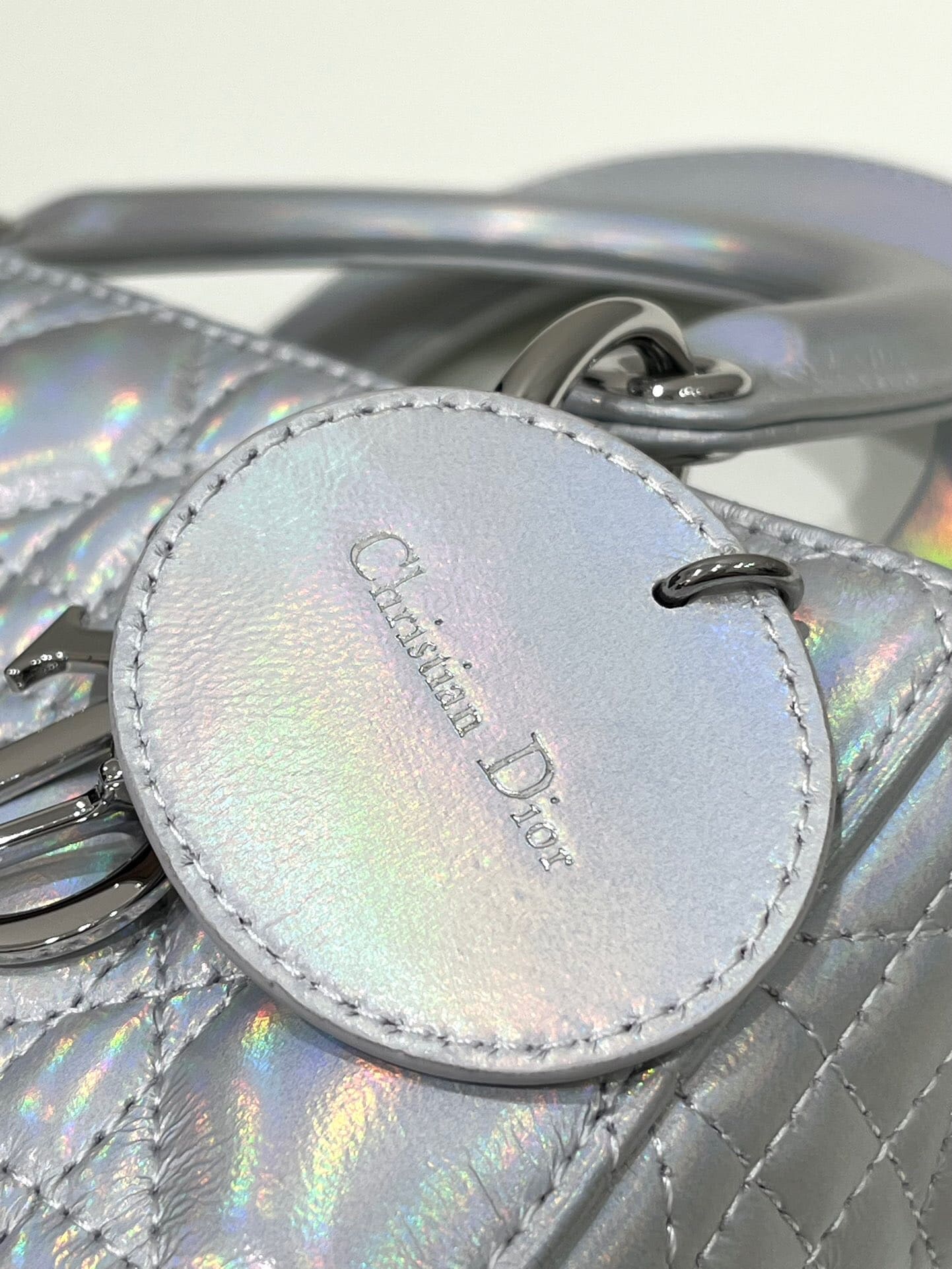 TÚI CHRISTIAN DIOR LADY DIOR Cannage Calfskin Pearl ánh trai