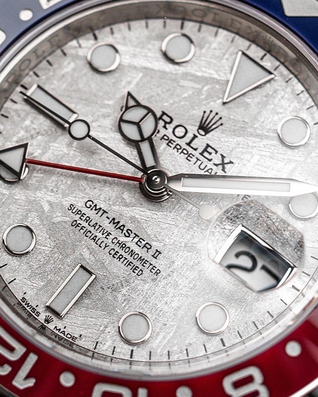ĐỒNG HỒ Rolex GMT-Master II Pepsi White Gold Meteorite 2021