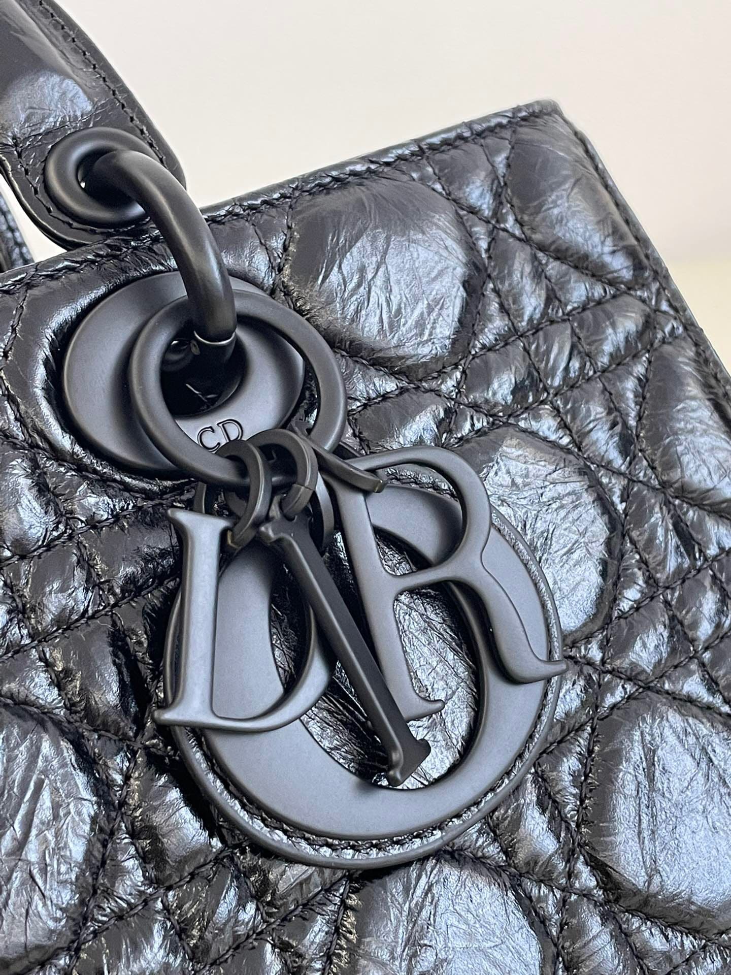 TÚI CHRISTIAN DIOR LADY D-JOY CANNAGE LAMBSKIN BLACK BAG