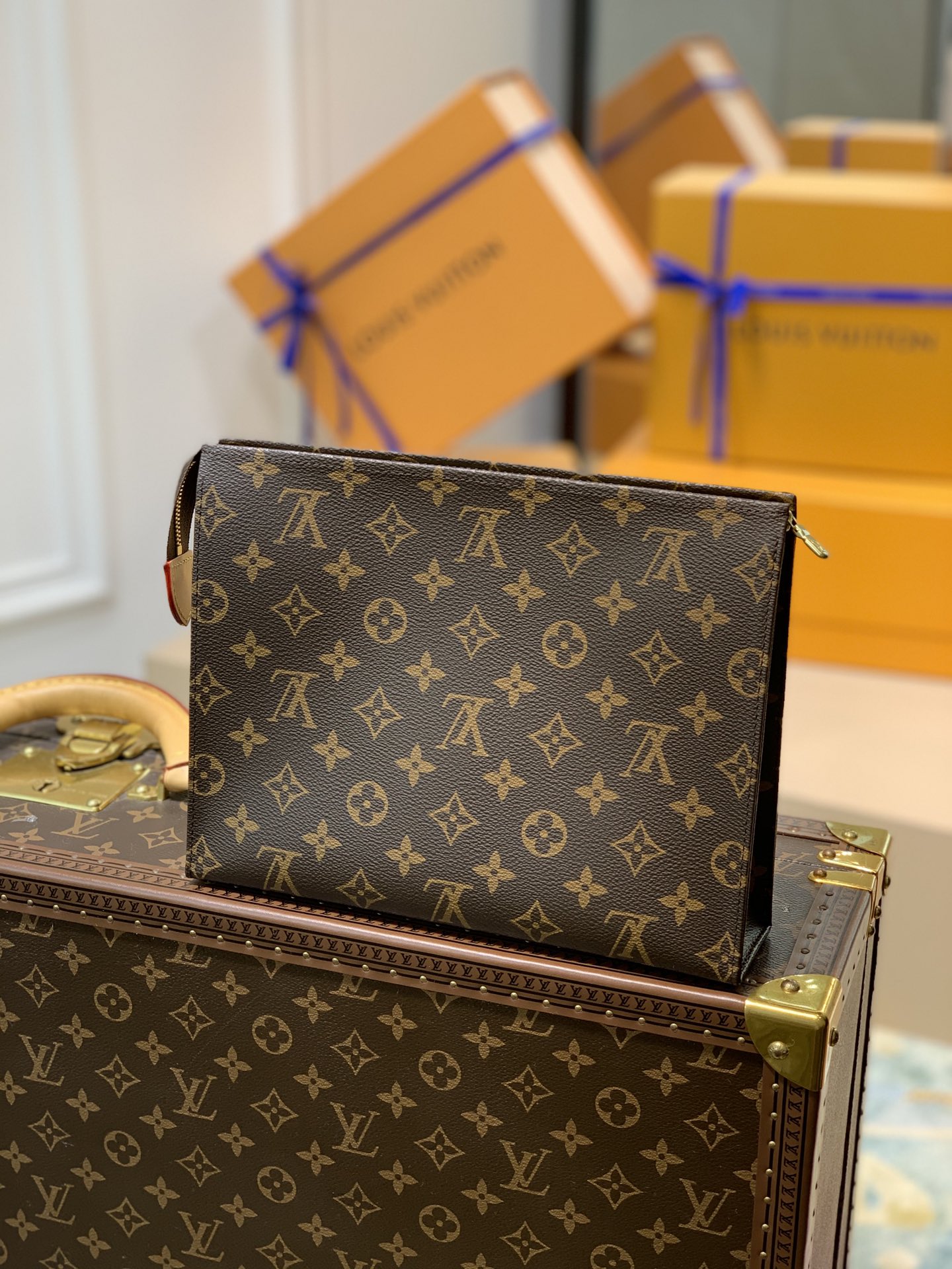 TÚI LOUIS VUITTON MONOGRAM POUCH