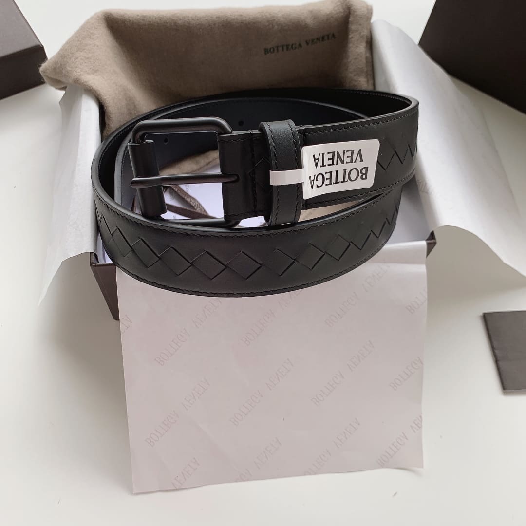 DÂY LƯNG BOTTGA VENETA BLACK INTRECCIATO LEATHER Khóa đen mờ