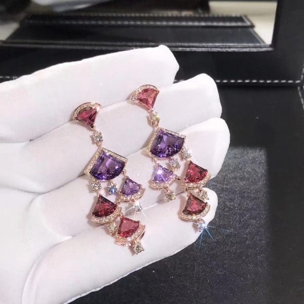 Bông tai Bulgari Divas Dream vàng hồng 18K Rubellite hồng,thạch anh tím và kim cương Pave (Liên hệ để biết giá)