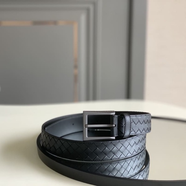 DÂY LƯNG BOTTGA VENETA INTRECCIATO LEATHER Khóa đen mờ