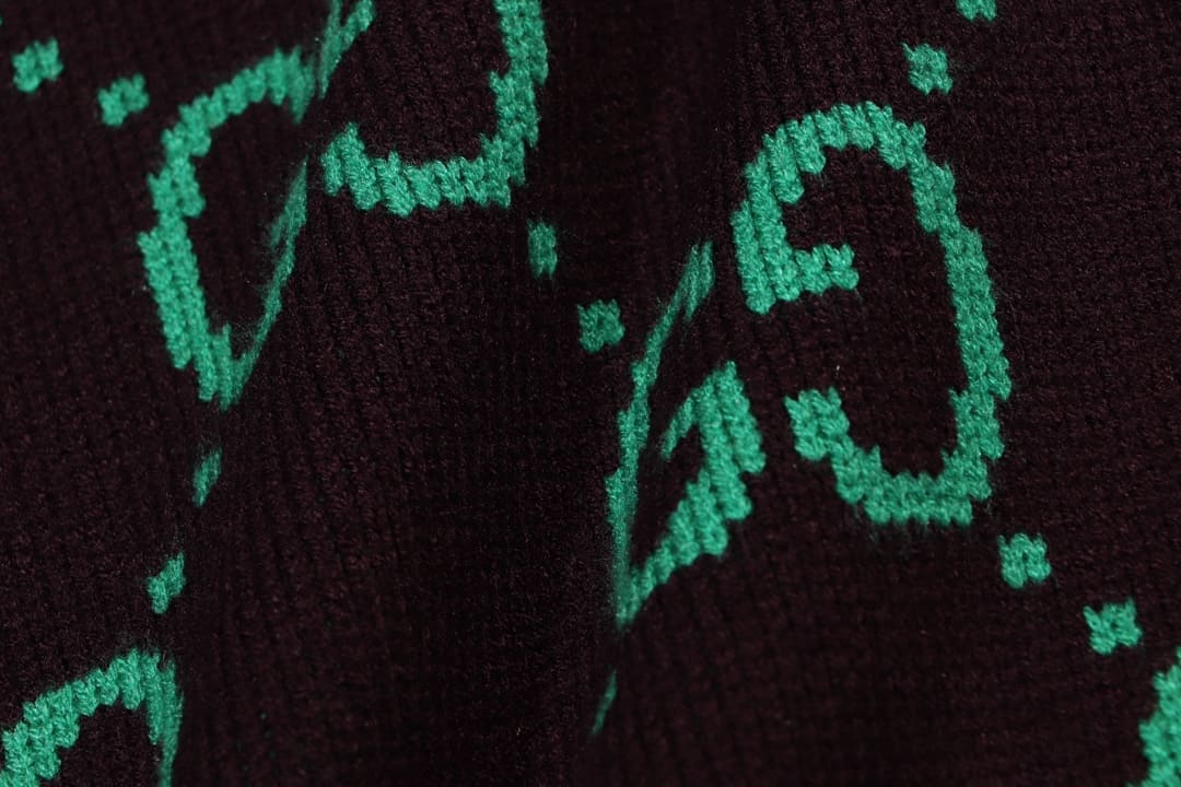ÁO Gucci GG Sewing Green Sweater Unisex
