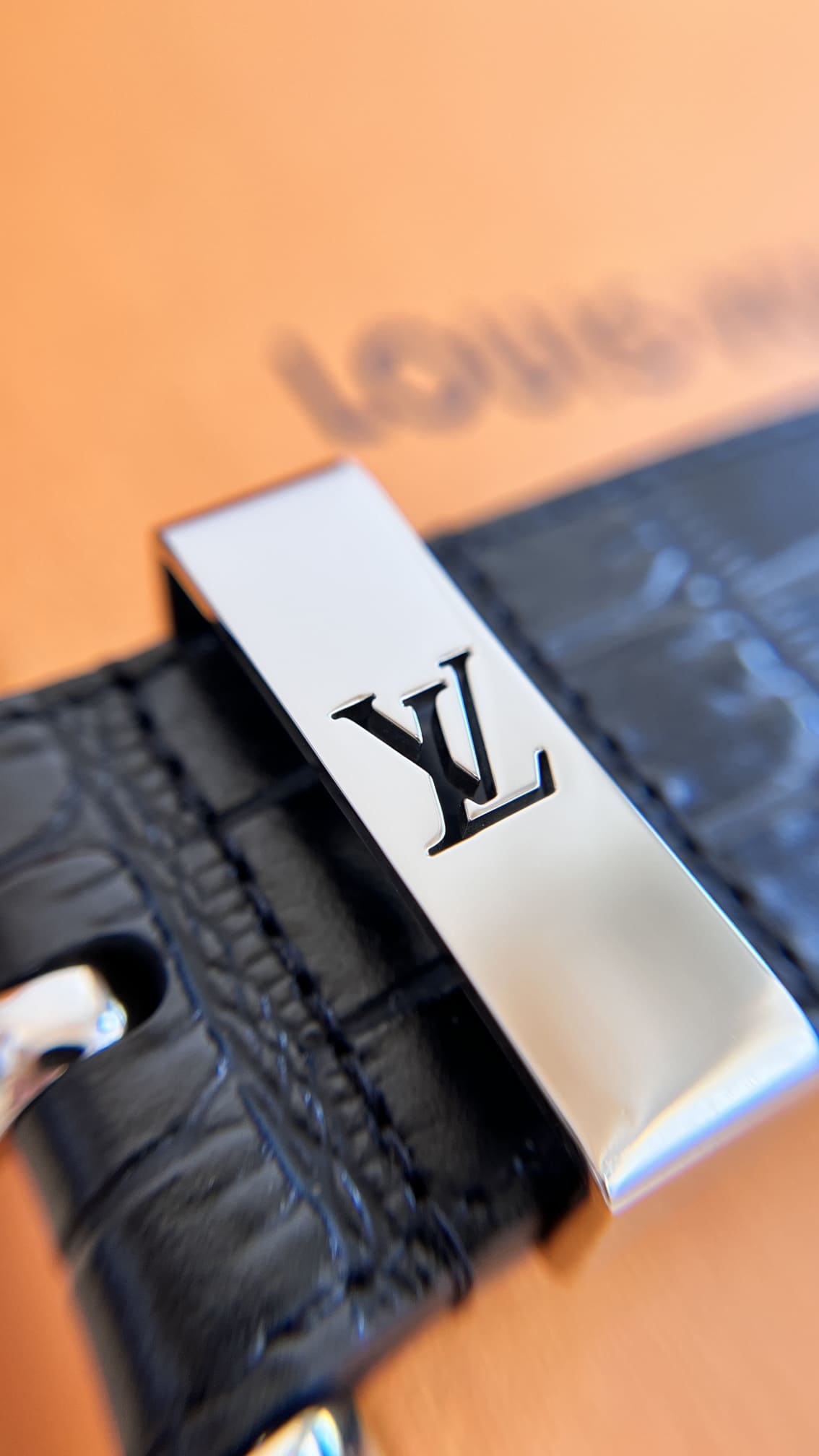 DÂY LƯNG LOUIS VUITTON BLACK CROCODILE LEATHER Da cá sấu khóa bạc