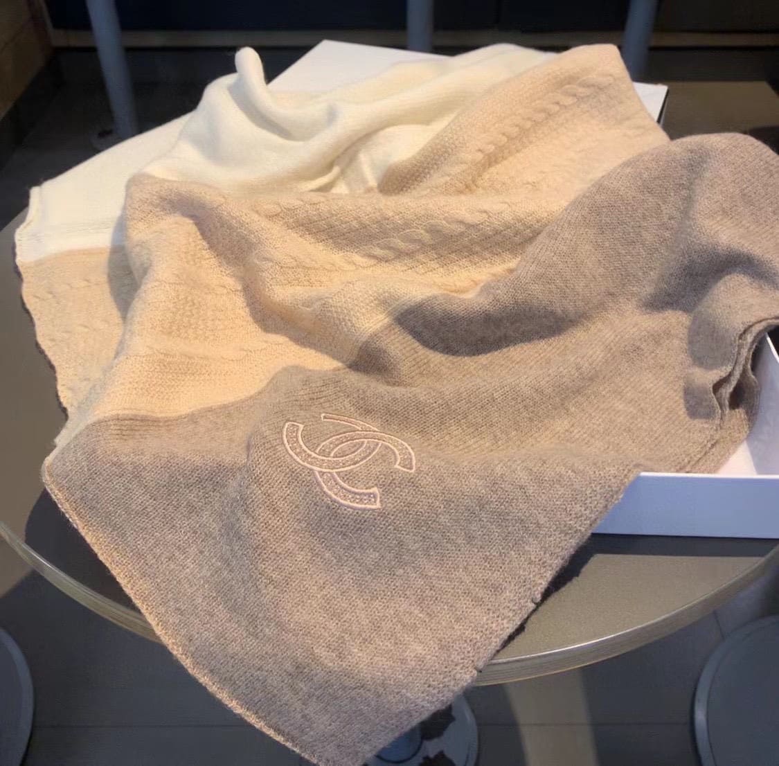 KHĂN CHANEL ORIGINAL CASHMERE scarf
