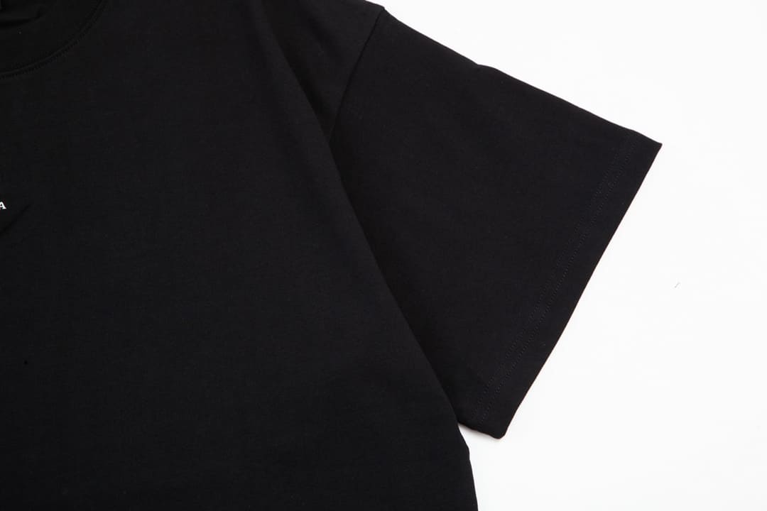 ÁO PRADA T SHIRT MÀU ĐEN UNISEX