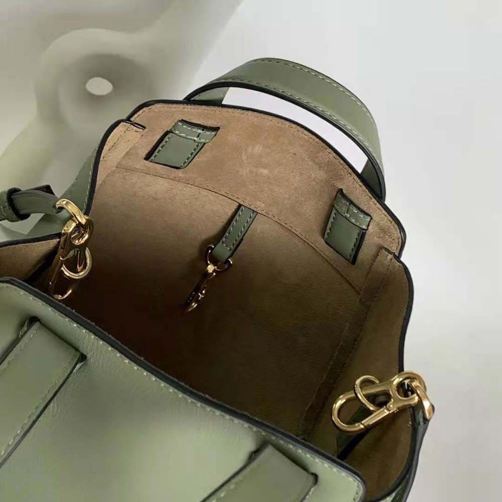 TÚI Loewe Women Hammock Nugget Bag in Nappa Calfskin-Green