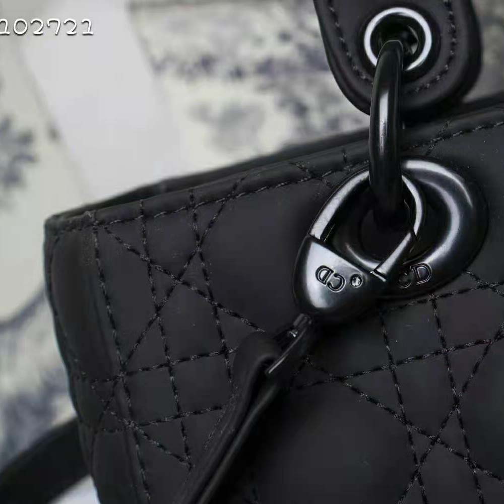 TÚI Dior Women Medium Lady Dior Bag Black Ultramatte Cannage Calfskin