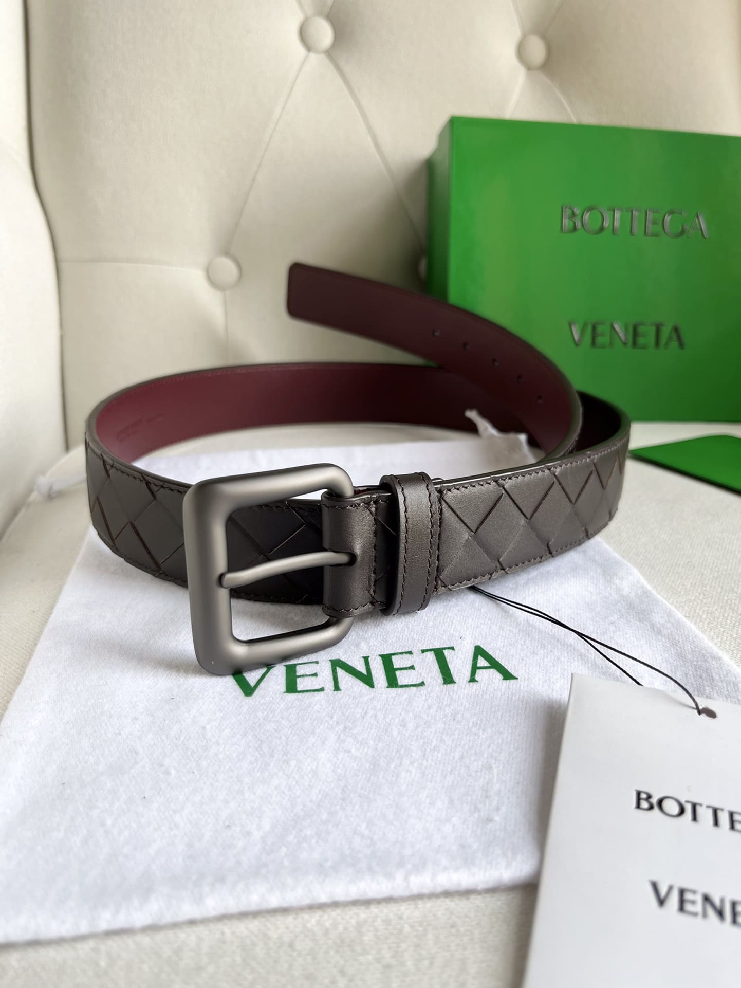 DÂY LƯNG BOTTGA VENETA BROWN INTRECCIATO LEATHER Khóa đen mờ