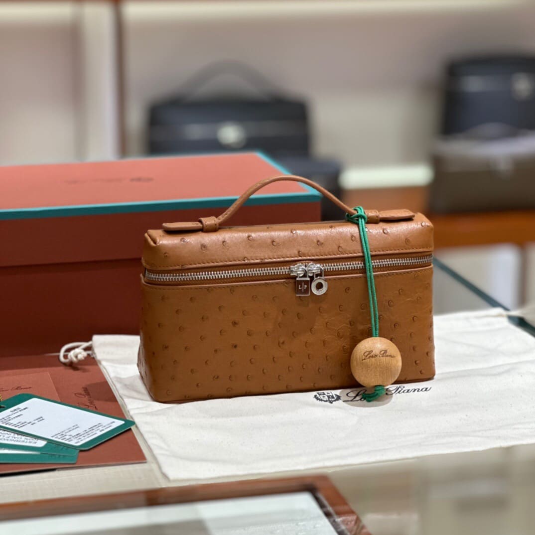 TÚI Loro Piana Women Extra Pocket L27 in Ostrich Leather Brown da đà điểu(Gía Liên Hệ)