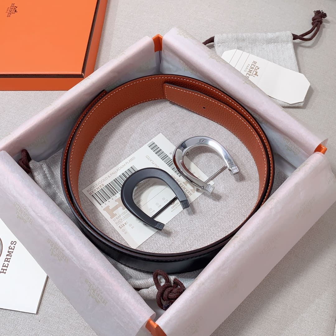 DÂY LƯNG HERMES Horseshoe Togo leather hai mặt khóa bạc đen