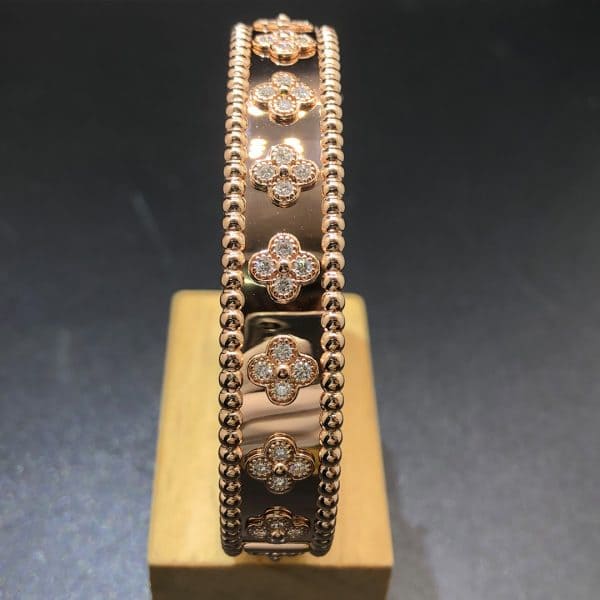 Vòng tay vàng hồng 18k kim cương VCA Perlee Clovers 18K  (Liên hệ để biết giá)