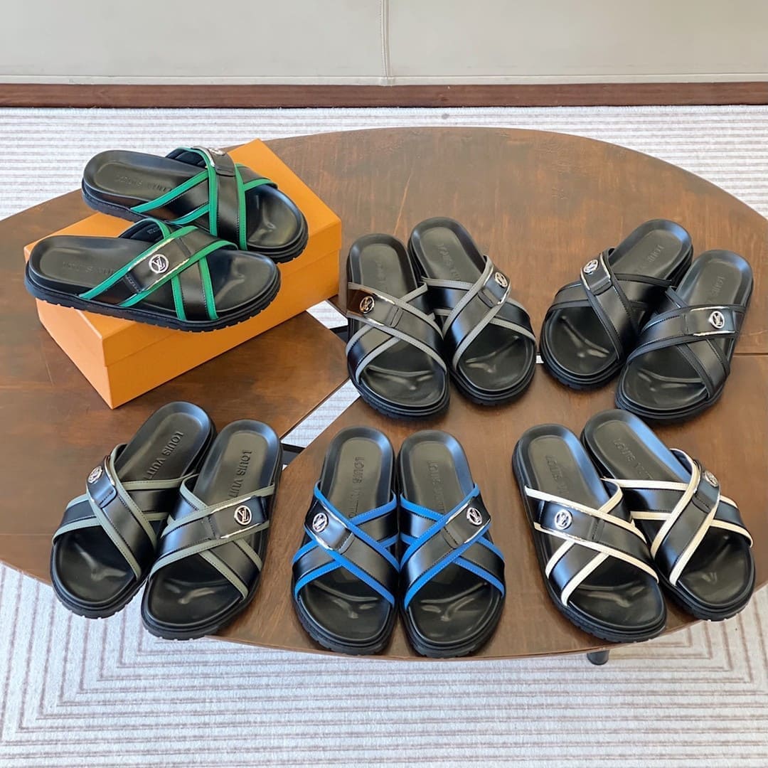 DÉP LOUIS VUITTON TRIANGLE LOGO SANDAL AAA