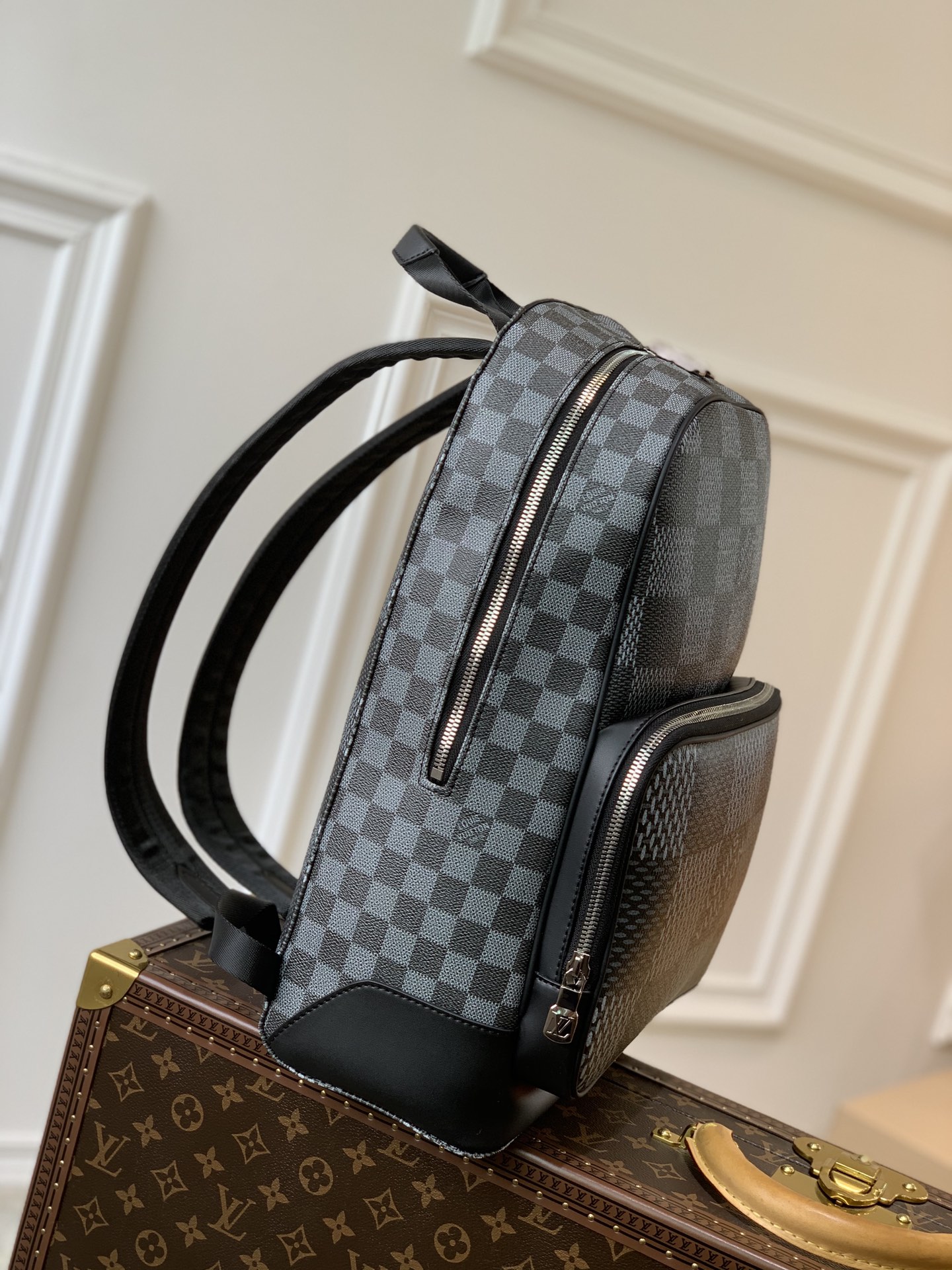 BALO LOUIS VUITTON CAMPUS DAMIER Leather Backpack-Black