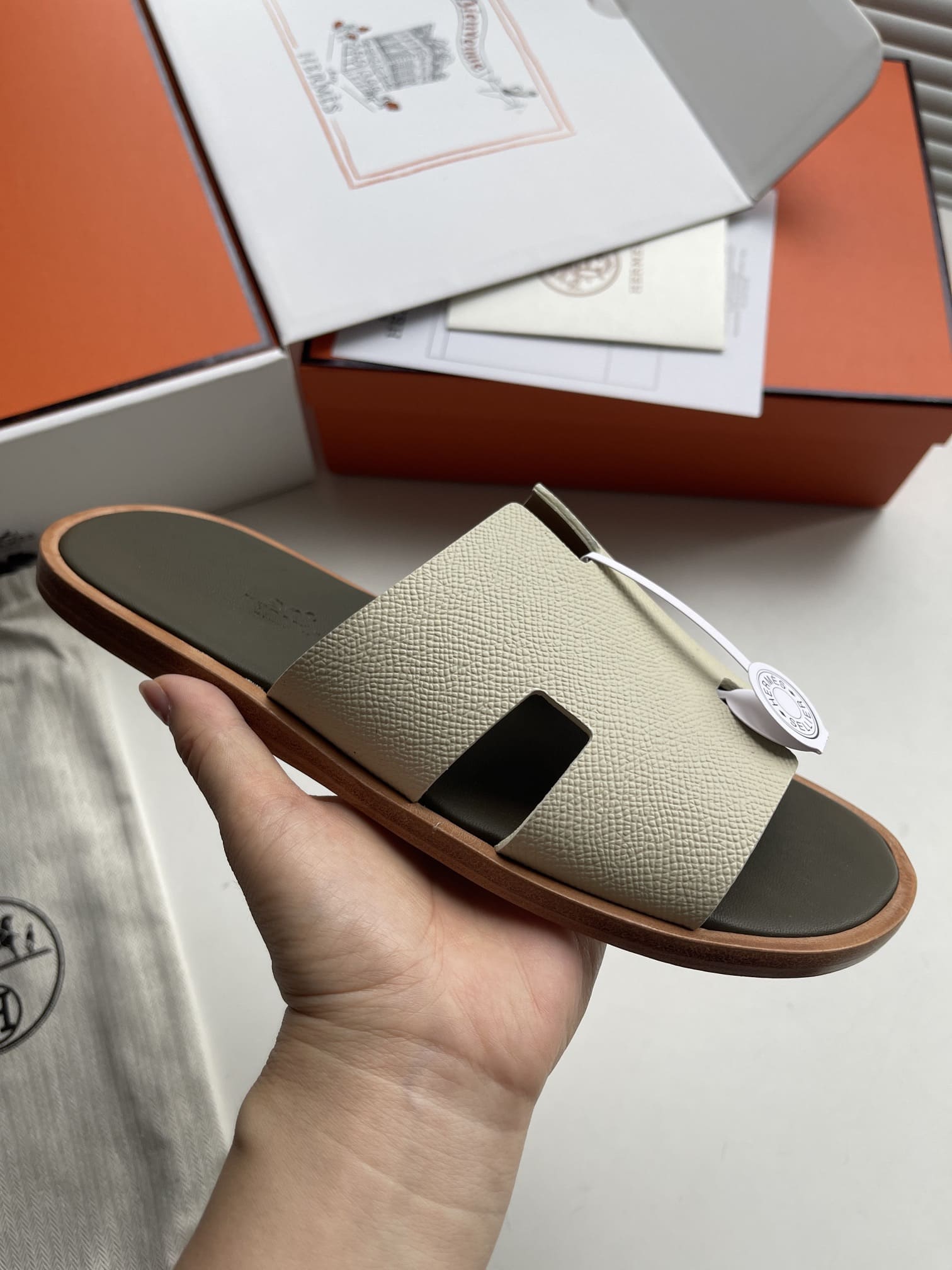 DÉP HERMES IZMIR WHITE H SANDAL AAA