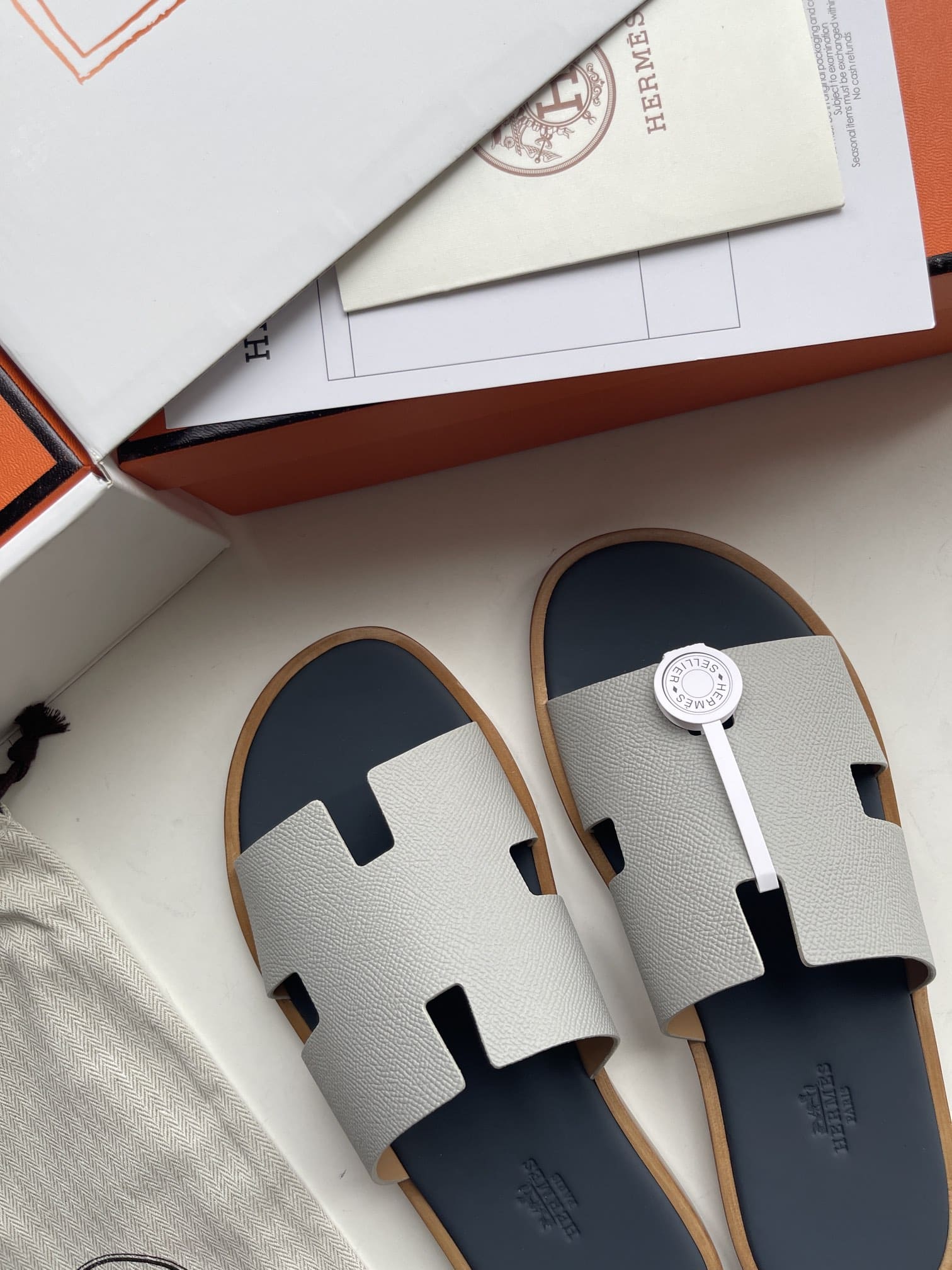 DÉP HERMES IZMIR GREY H SANDAL AAA