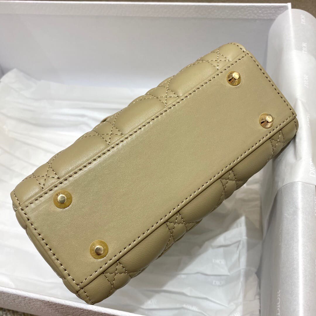TÚI CHRISTIAN DIOR Lady Dior Bag Sand Cannage Lambskin