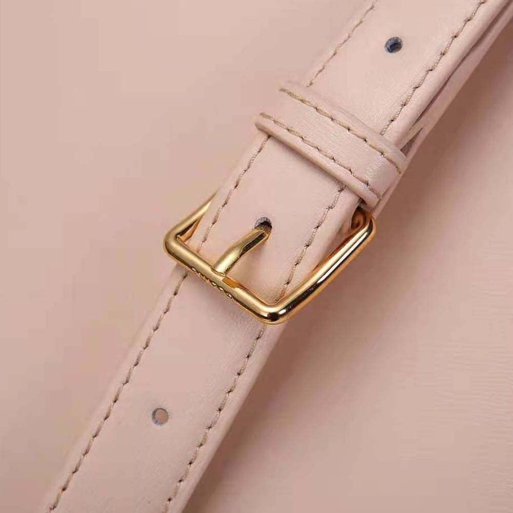 TÚI Celine Women Medium Triomphe Bag in Shiny Calfskin-White