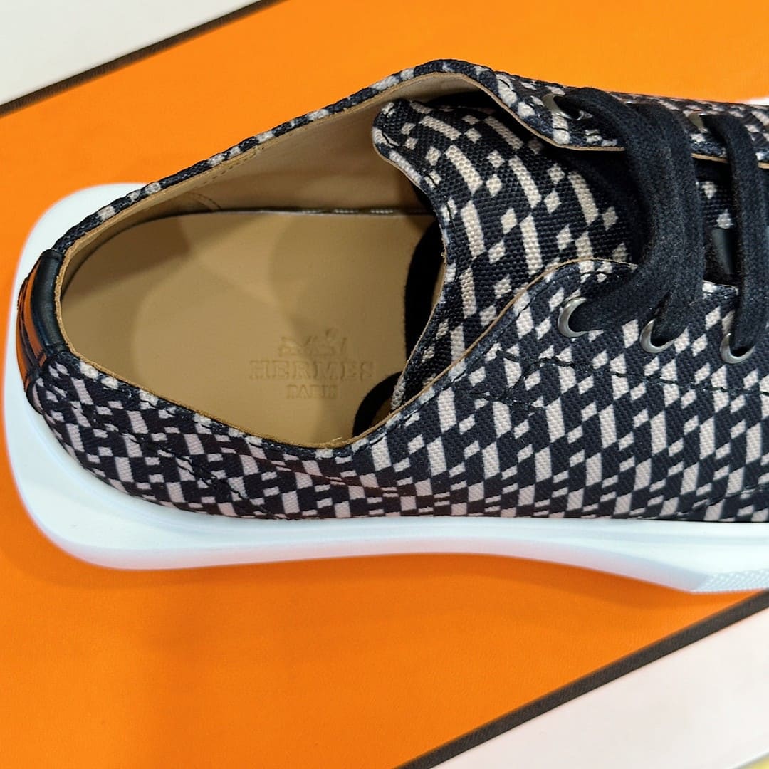 GIÀY HERMES SNEAKER LOW SPORTS CALFSKIN BLACK