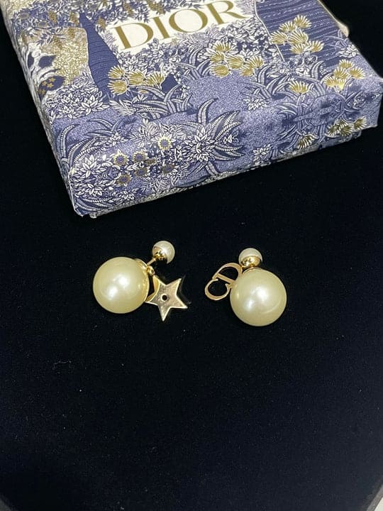 HOA TAI DIOR CD PEARLS STARS TRIBALES