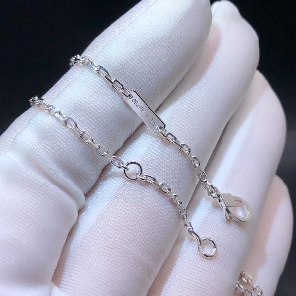 Dây chuyền mặt dây chuyền kẹp hoa sen cỡ trung đính kim cương lát vàng trắng 18K Van Cleef & Arpels 18K  (Liên hệ để biết giá)