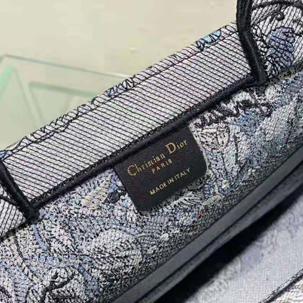 TÚI Dior Women Medium Dior Book Tote Denim Multicolor Dior Jardin Magique Embroidery
