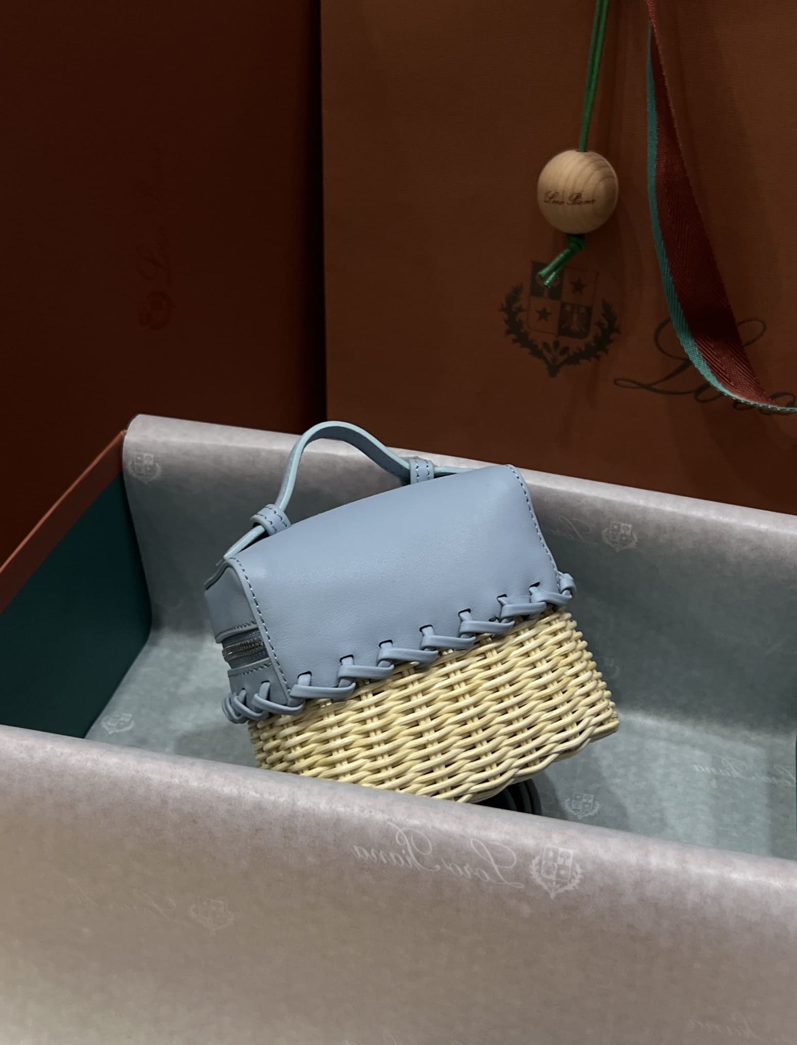 TÚI Loro Piana Women Extra Pocket Cross Body Wicker bằng da bê kết hợp tre đan