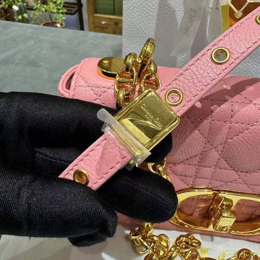 TÚI Dior Dior Caro nhỏ cho nữ màu hồng mềm mại Cannage Calfskin