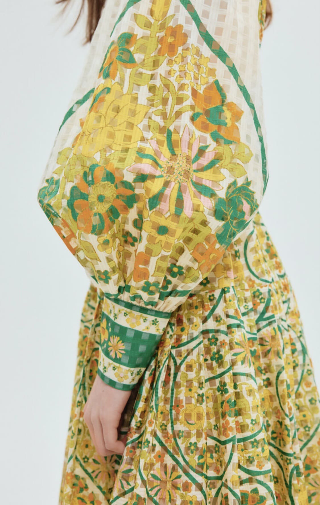 VÁY ALEMAIS HỌA TIẾT KẺ SỌC IN SILK High Classy