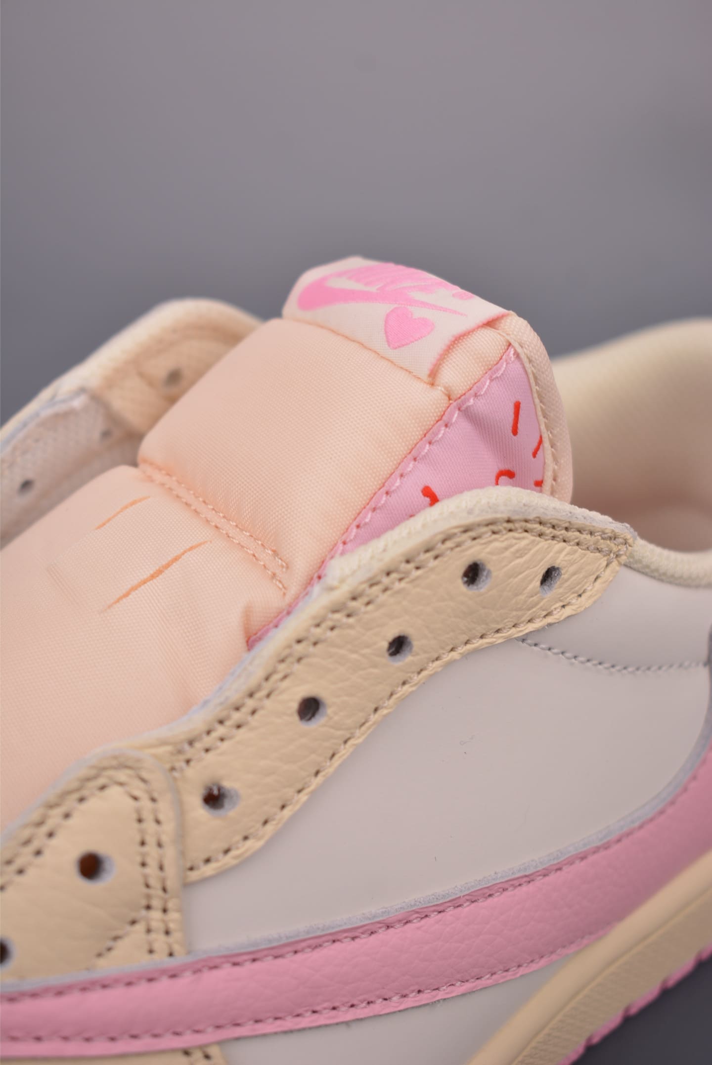 GIÀY TRAVIS SCOTT X AIR JORDAN 1 LOW SHY PINK TOP QUALITY SHOES AAA