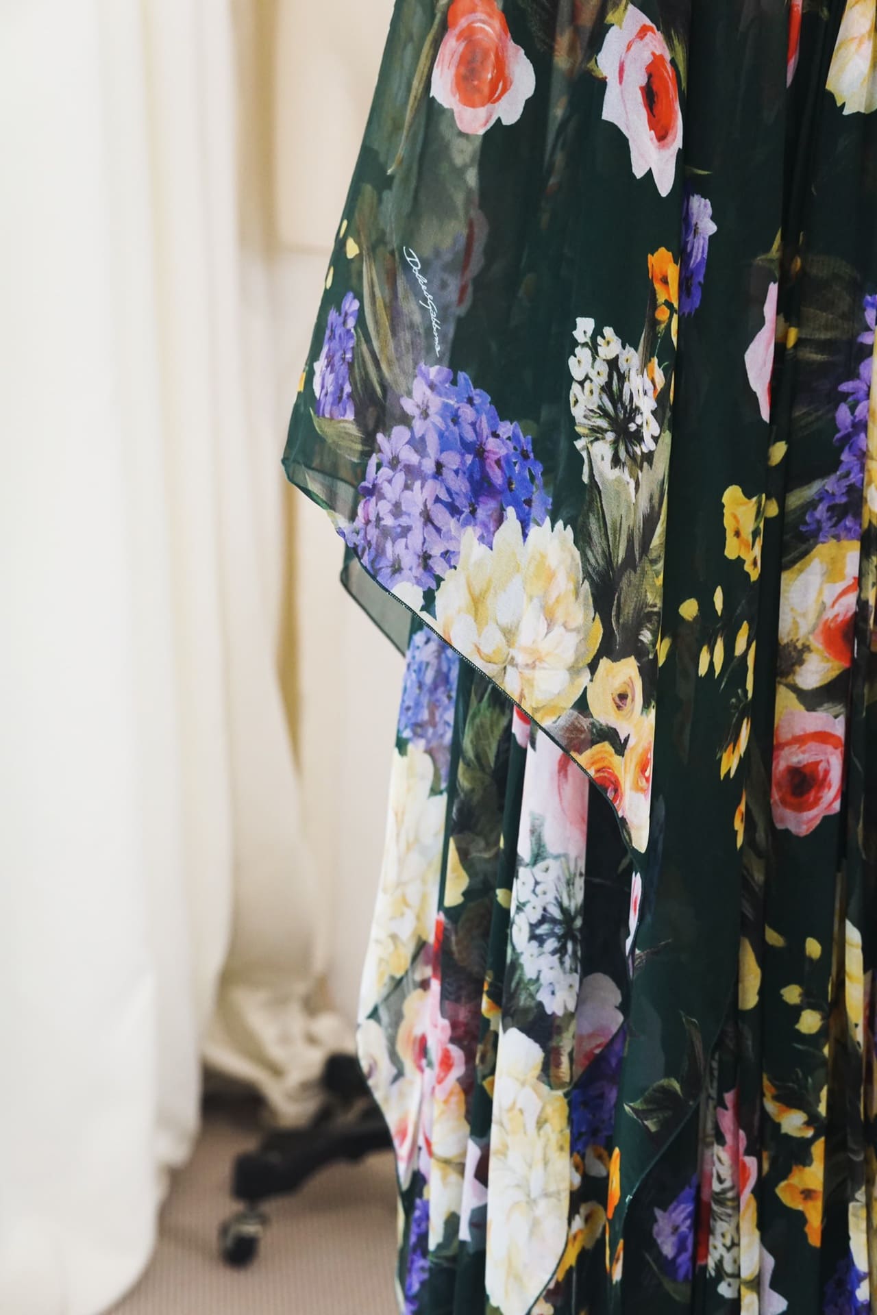 VÁY DOLCE & GABBANA BLACK BLUE FLORAL PRINT LONG DRESS High Classy