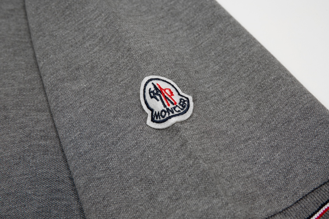 ÁO MONCLER Collar Logo Polo-Shirt