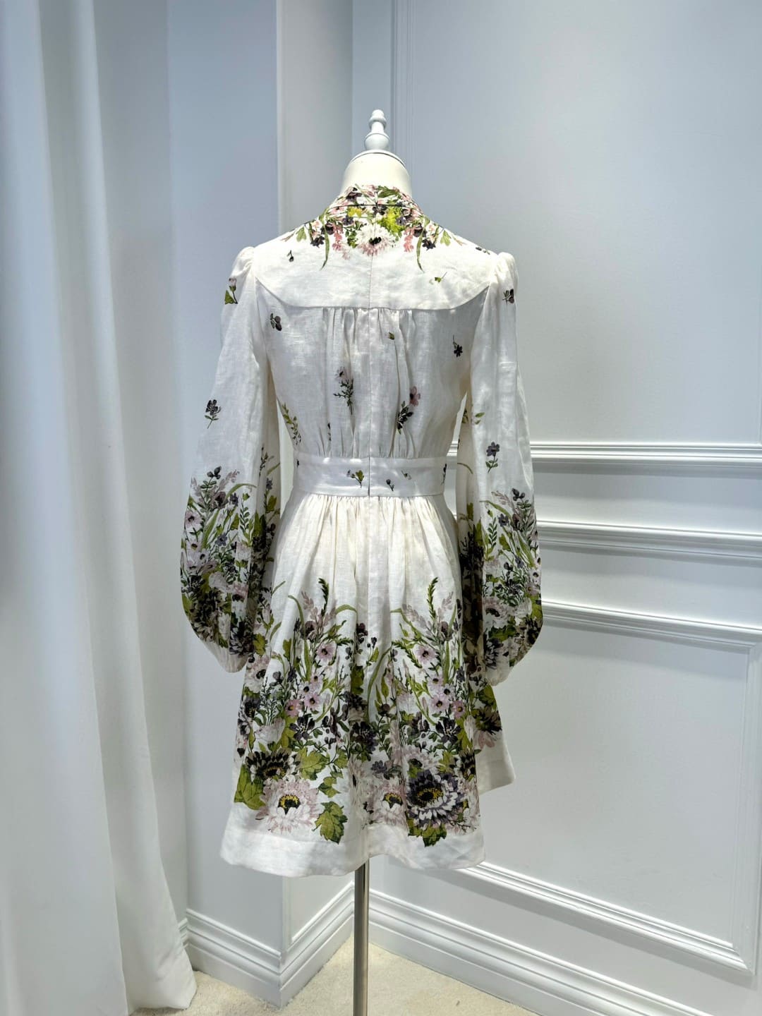 VÁY ZIMMERMANN V NECK FLOWER MID DRESS High Classy