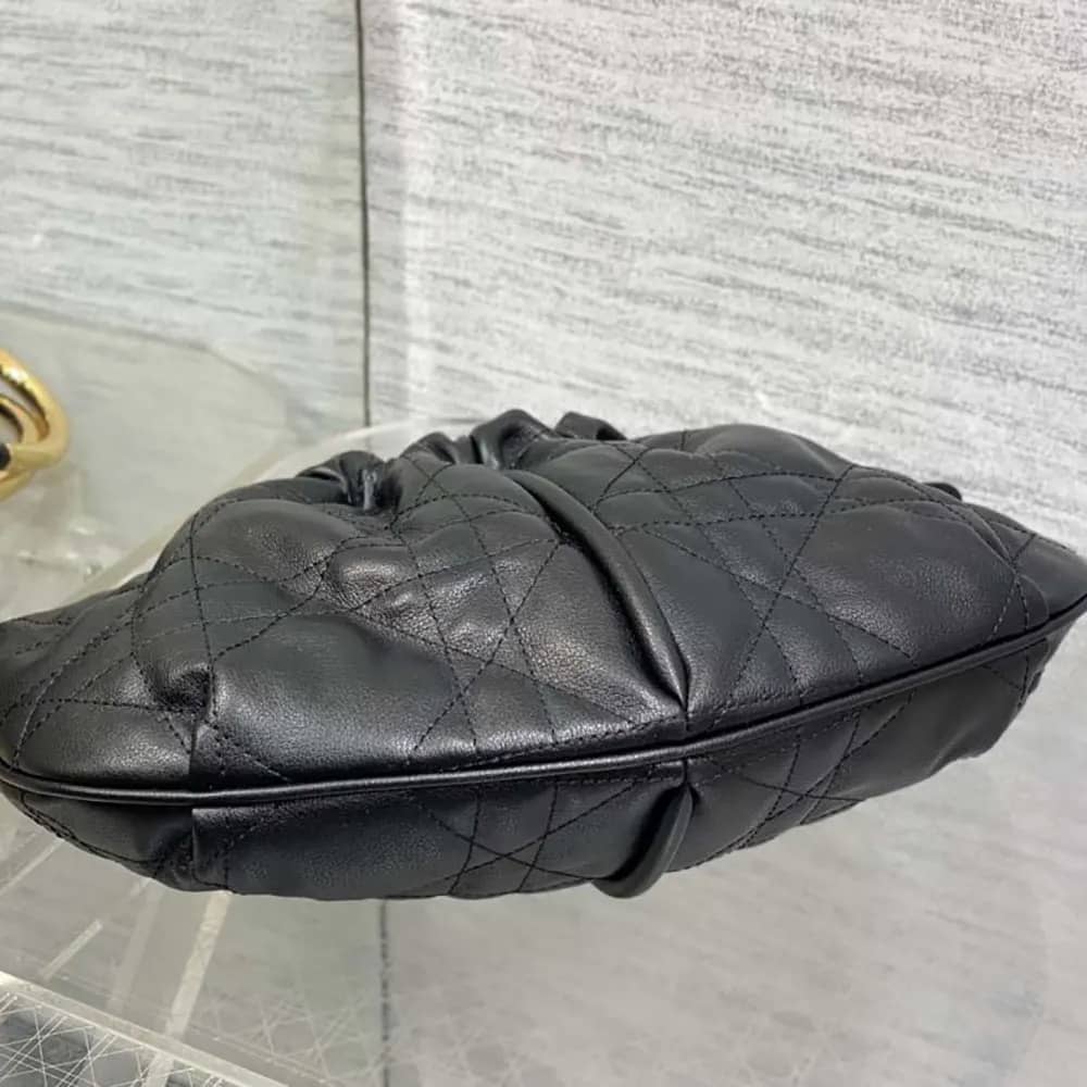 TÚI Dior Walk in Dior Purse màu đen Macrocannage Calfskin