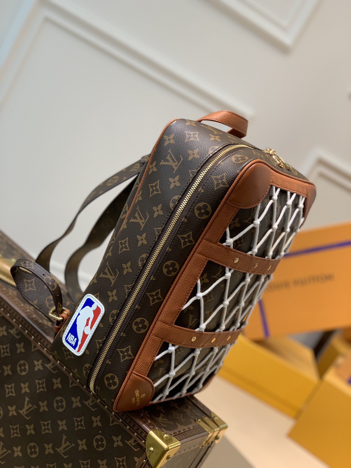 BALO LOUIS VUITTON LVxNBA SEASON 2 MONOGRAM Leather Backpack-Brown
