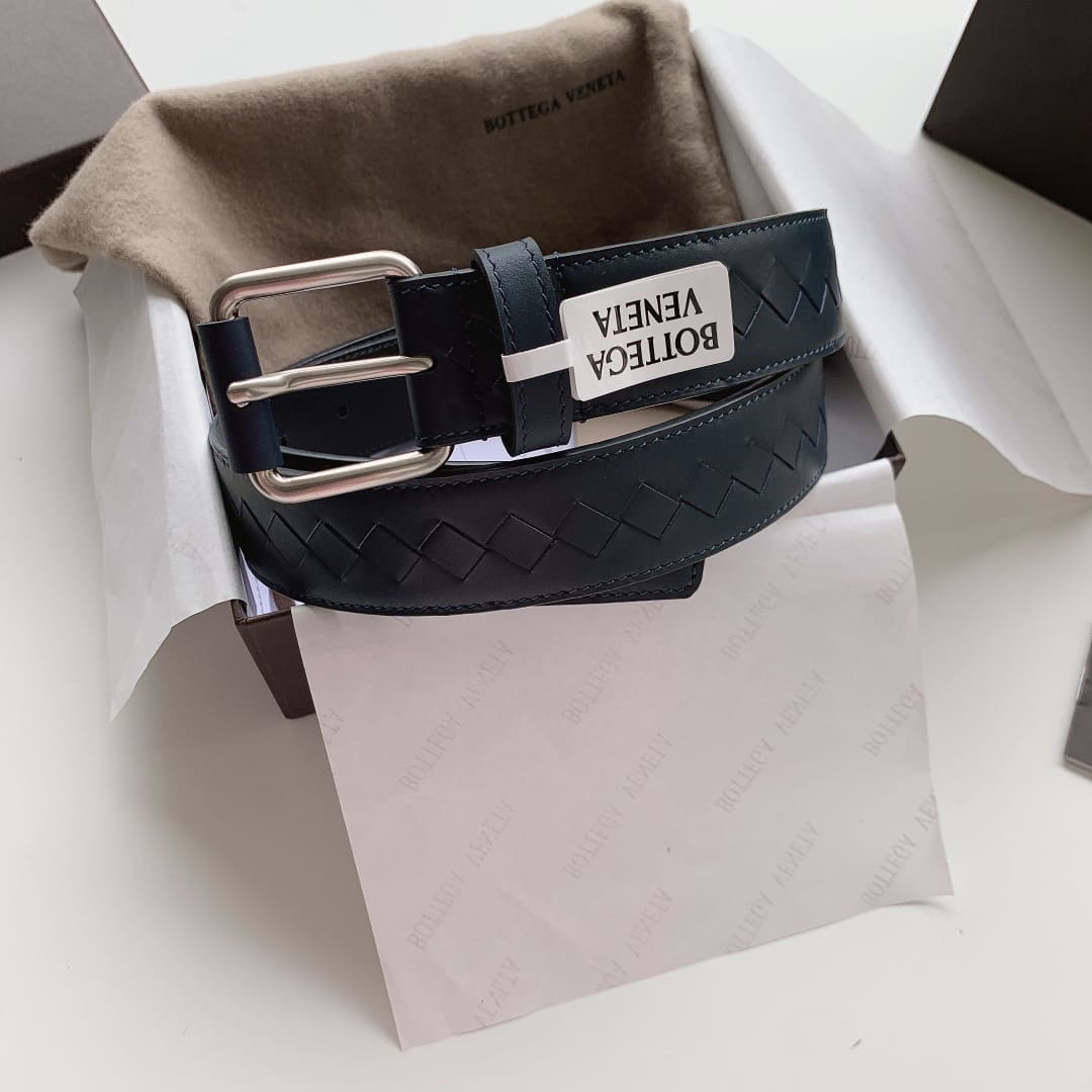 DÂY LƯNG BOTTGA VENETA BLUE INTRECCIATO LEATHER Khóa bạc