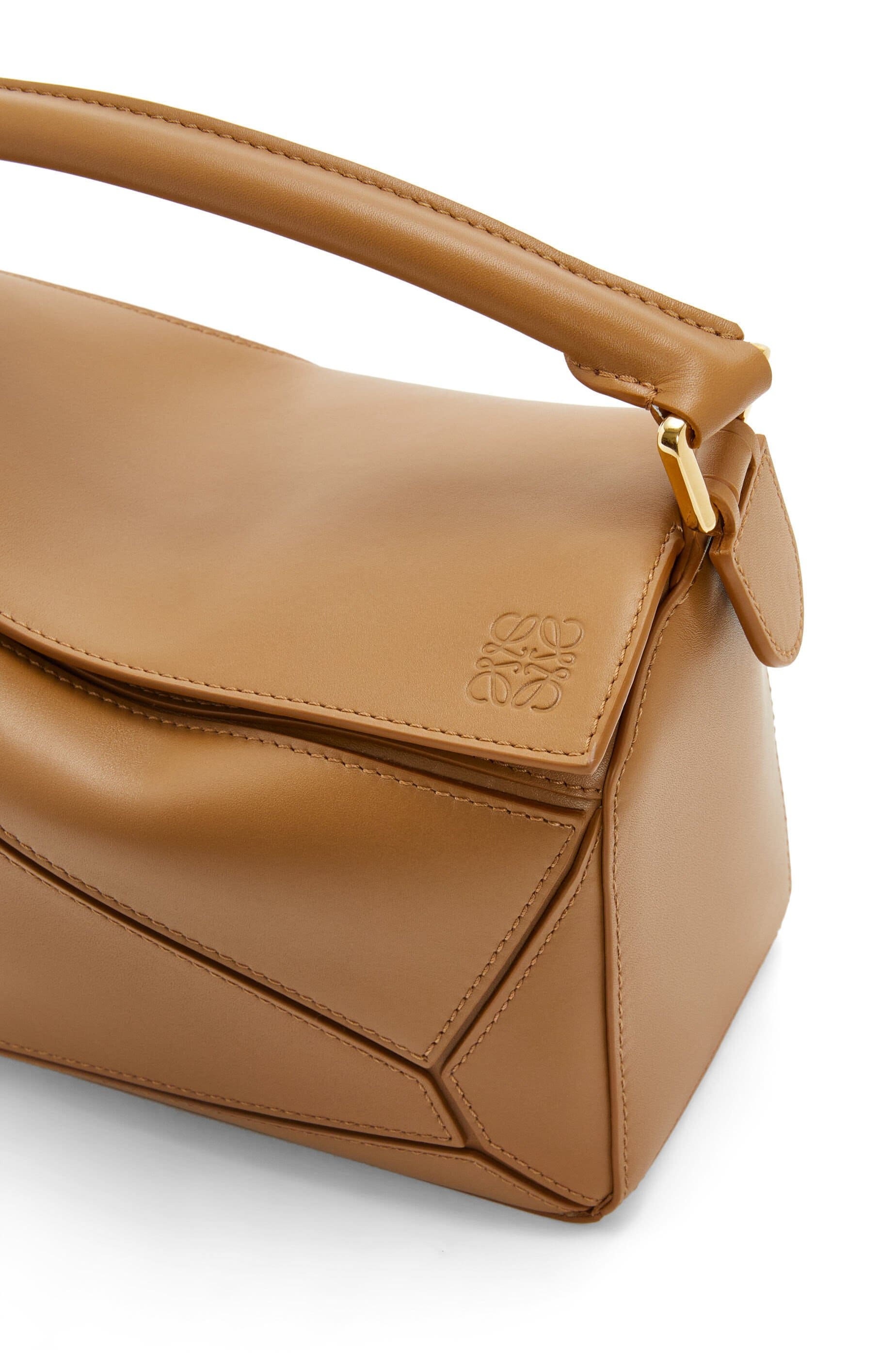 Túi LOEWE Small Puzzle bag in satin calfskin Oak