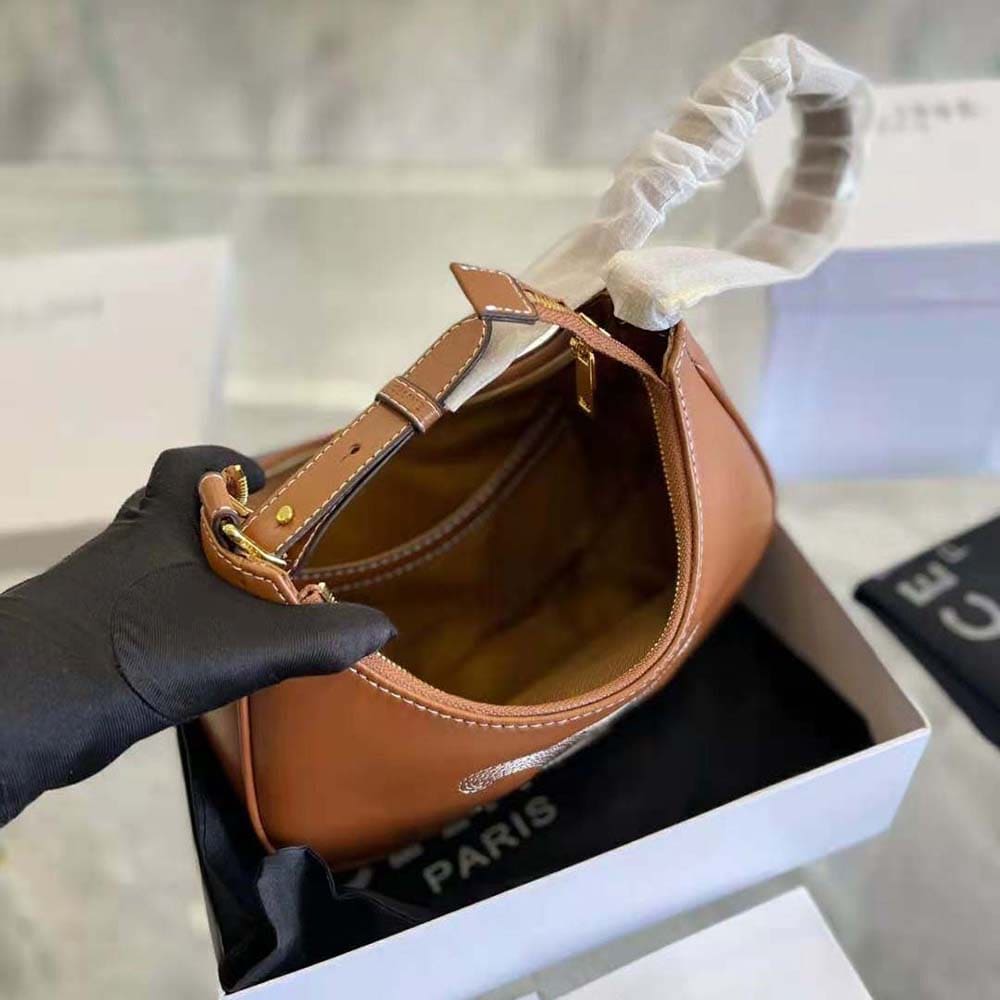 TÚI Celine Women Ava Bag in Smooth Calfskin with Triomphe Embroidery