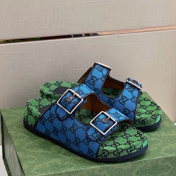 DÉP GUCCI GG CANVAS MAN SLIPPER