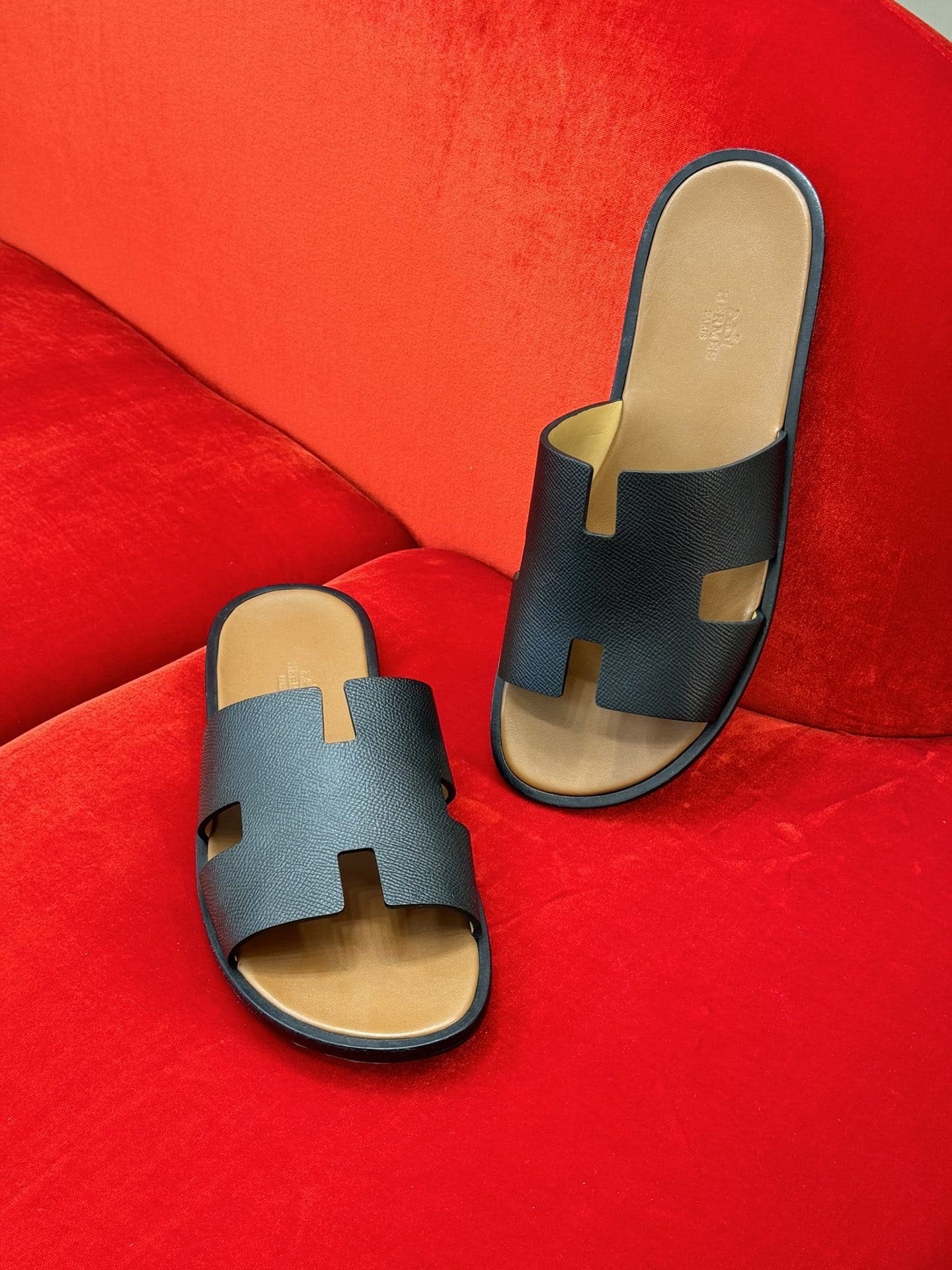 DÉP HERMES IZMIR BLACK H SANDAL AAA