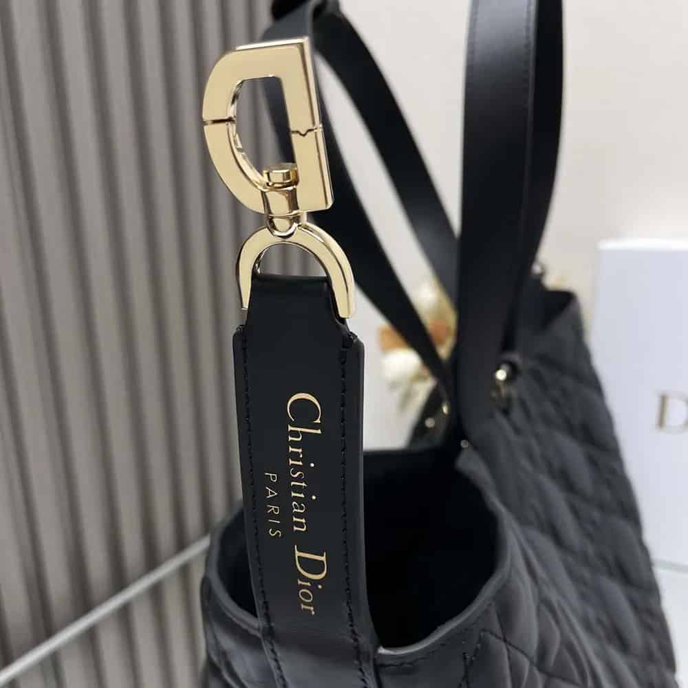 TÚI Dior Toujours màu đen Macrocannage Calfskin cỡ lớn