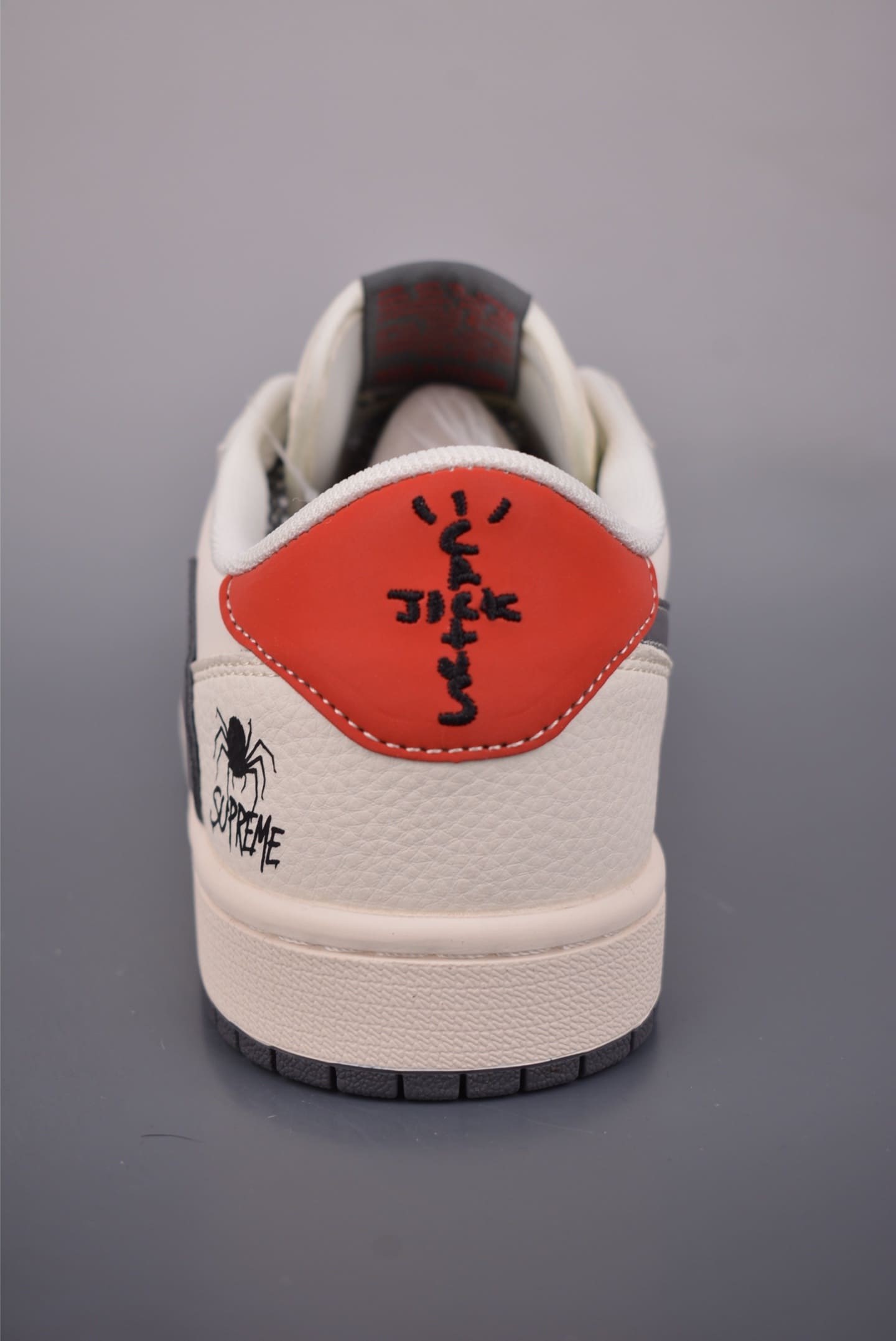 GIÀY SUPREME X TRAVIS SCOTT X AIR JORDAN 1 LOW PHIÊN BẢN GIỚI HẠN NĂM NGỰA XÁM BE TOP QUALITY SHOES AAA
