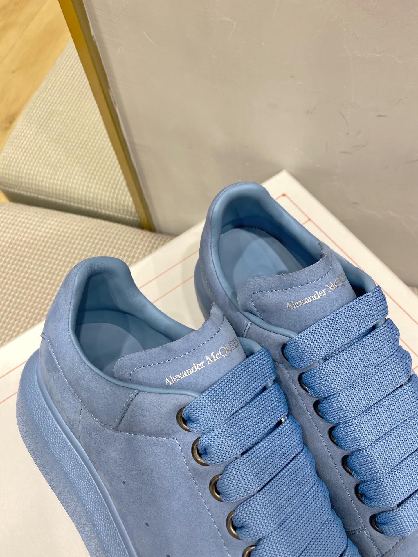 GIÀY ALEXANDER MCQUEEN SNEAKERS SHOES AAA UNISEX NAM VÀ NỮ DA BÊ HẢO HẠNG