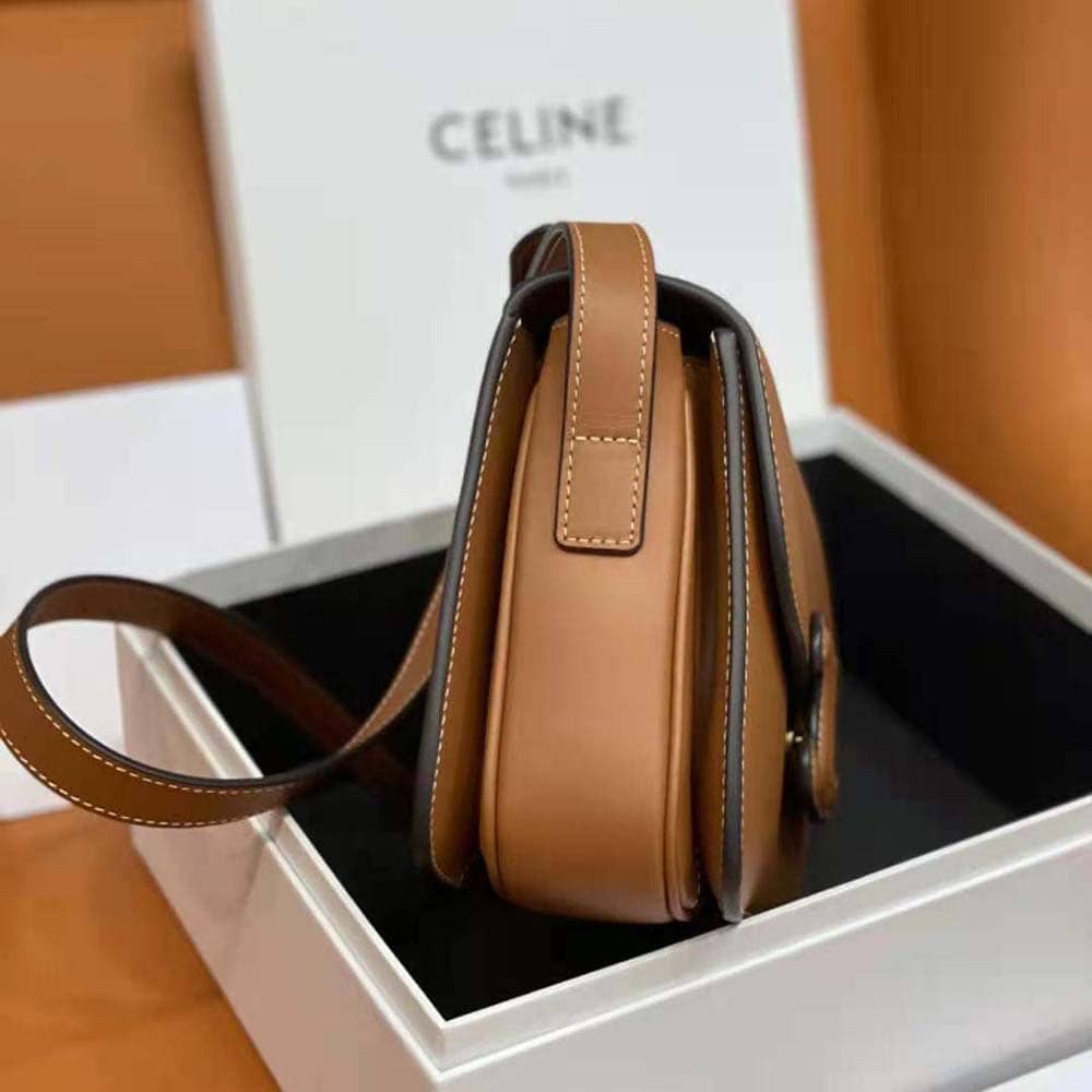 TÚI Celine Women Medium Bag Cuir Triomphe in Natural Calfskin-Brown