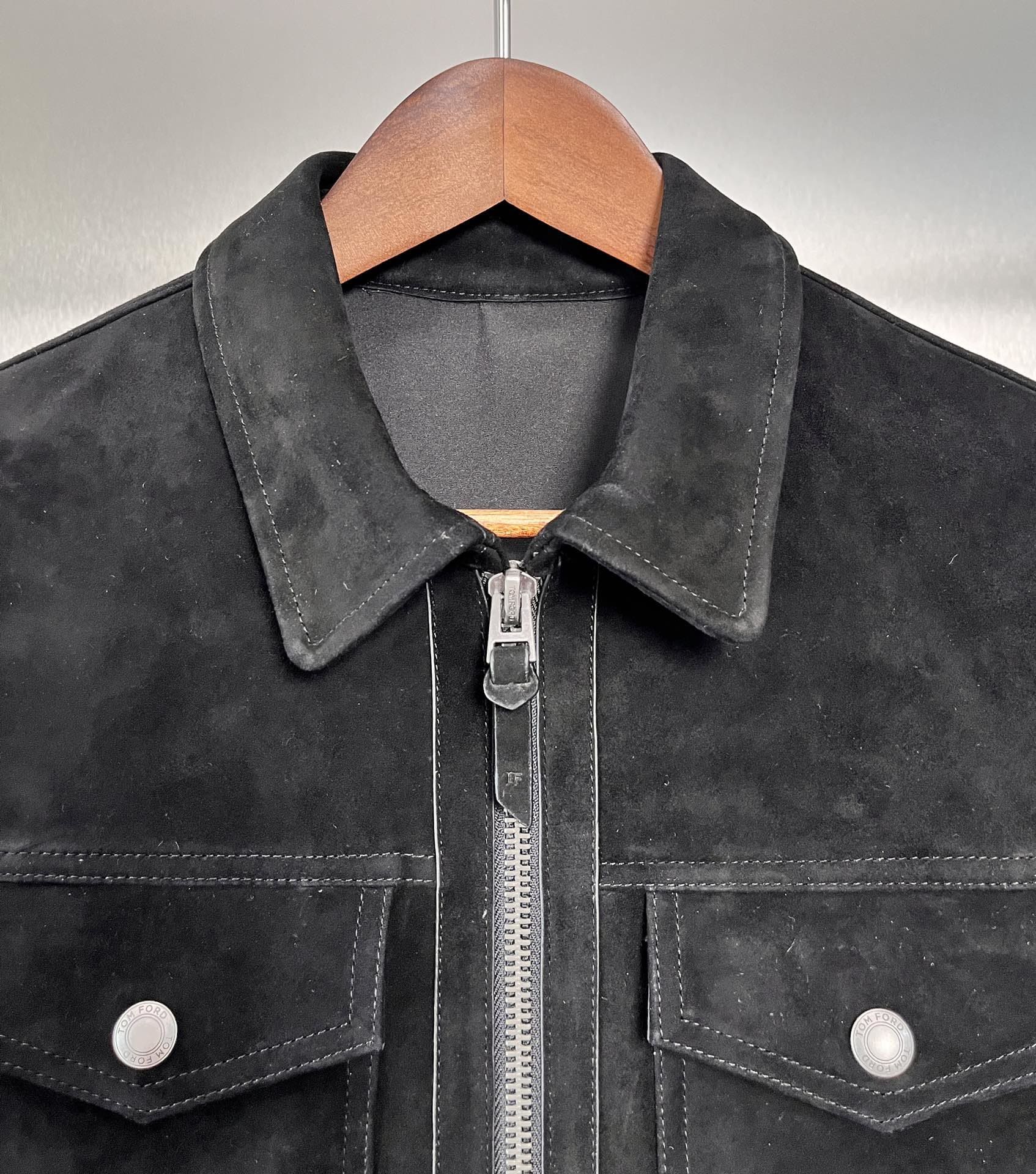 ÁO TOM FORD BLACK SUEDE LEATHER JACKET