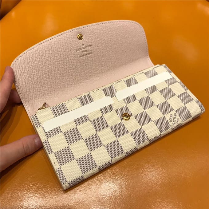 Ví LOUIS VUITTON emilie wallet